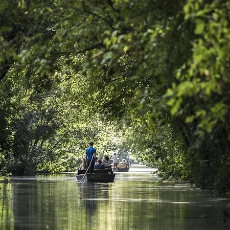 Hébergement de vacances Le Bocage Vendeen Maison 6 Personnes, Dans Résidence Privée, Village Vacances, Au Coeur D'un Golf 18 Trous, Accès Piscines Gratuit Talmont-Saint-Hilaire
