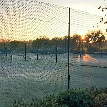 Le Bocage Vendeen Maison 6 Personnes, Dans Résidence Privée, Village Vacances, Au Coeur D'un Golf 18 Trous, Accès Piscines Gratuit * Talmont-Saint-Hilaire